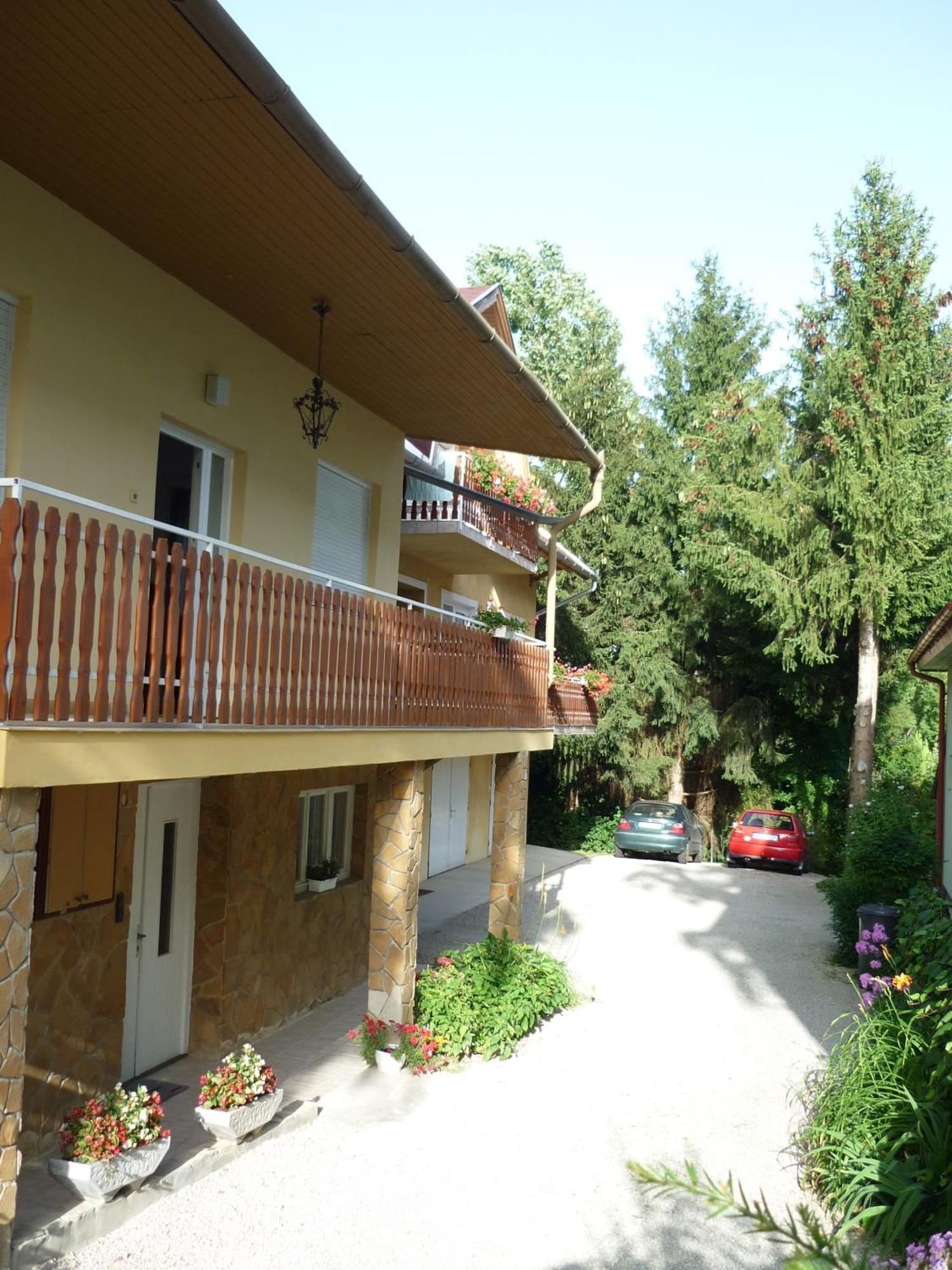 Hotel Attila Apartmanház Hévíz Exteriér fotografie