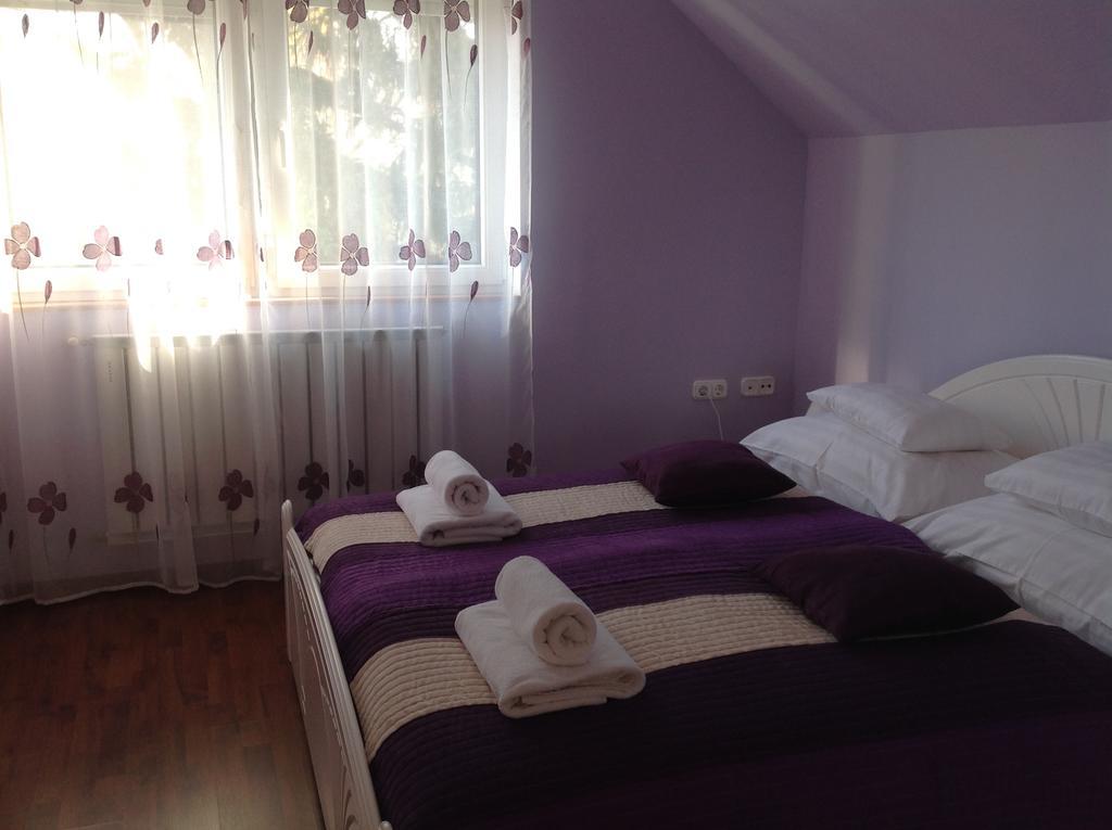 Hotel Attila Apartmanház Hévíz Pokoj fotografie
