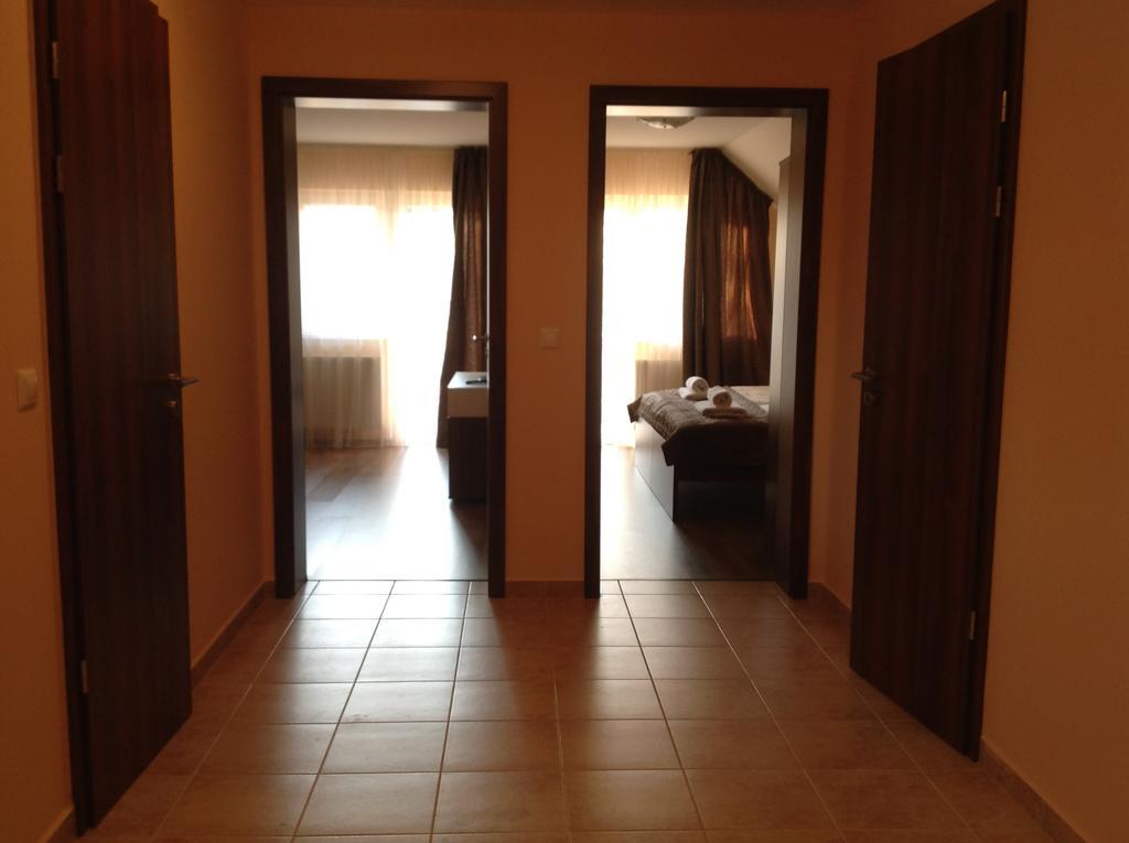 Hotel Attila Apartmanház Hévíz Pokoj fotografie