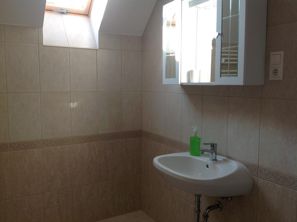 Hotel Attila Apartmanház Hévíz Pokoj fotografie